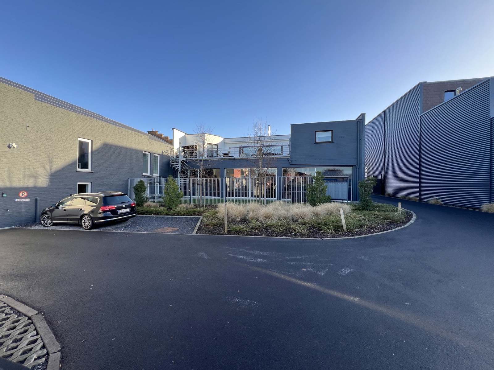 Opslagloods met kantoorfunctie. - foto 5