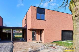 U kijkt naar de laatste van zes BEN-woningen! Op een onderhoudsvriendelijk perceel van 4a19ca staat dit energievriendelijk huis voor u te...
