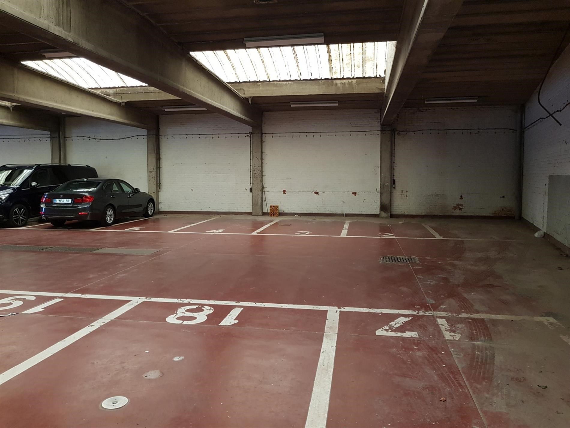 Inpandige autostaanplaats - foto 2