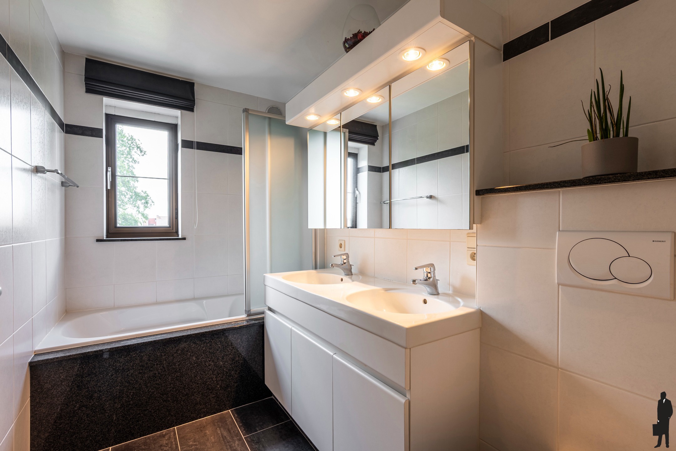Instapklare woning met ruime tuin in Hoogstraten. - foto 5