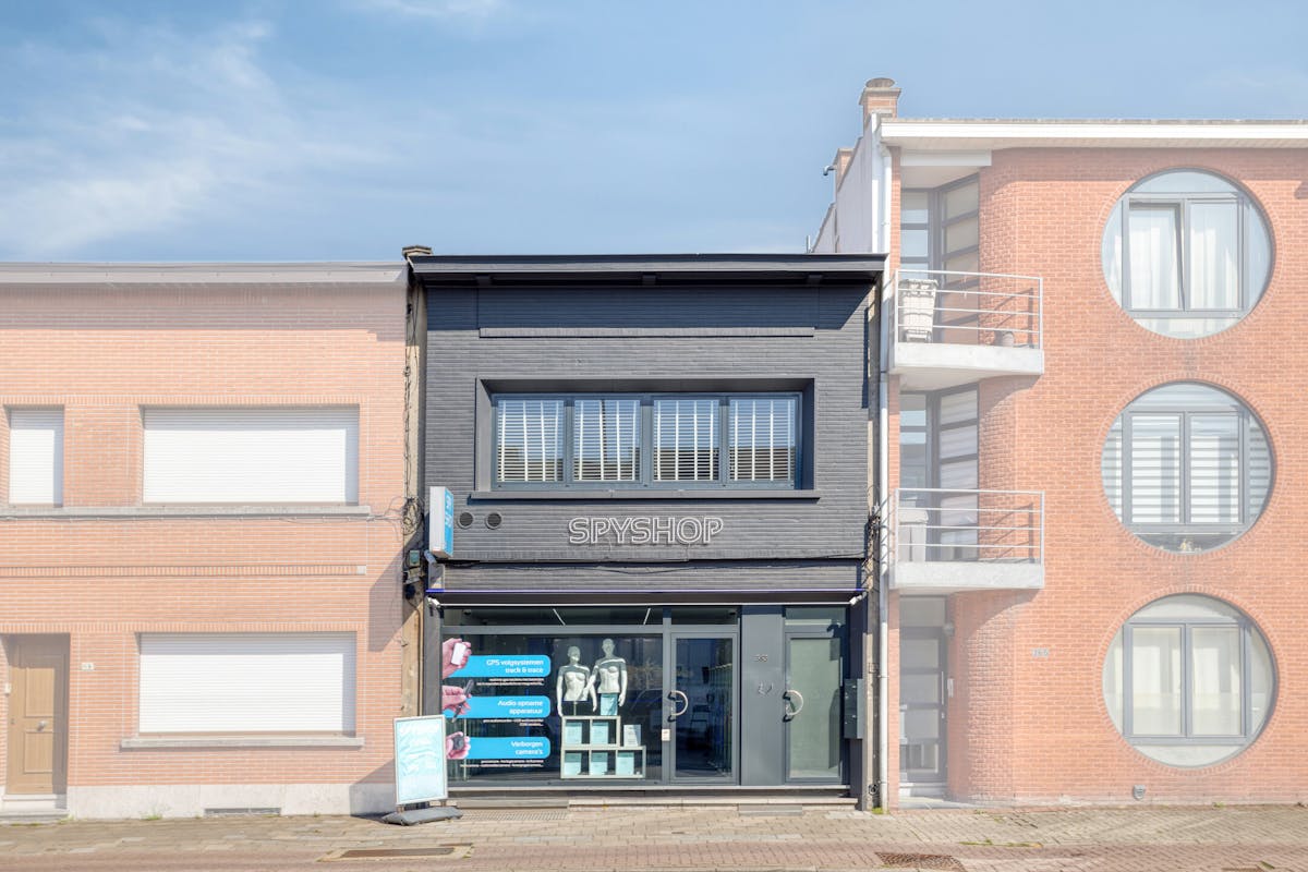 Opbrengsteigendom te koop in Wilrijk - foto 1