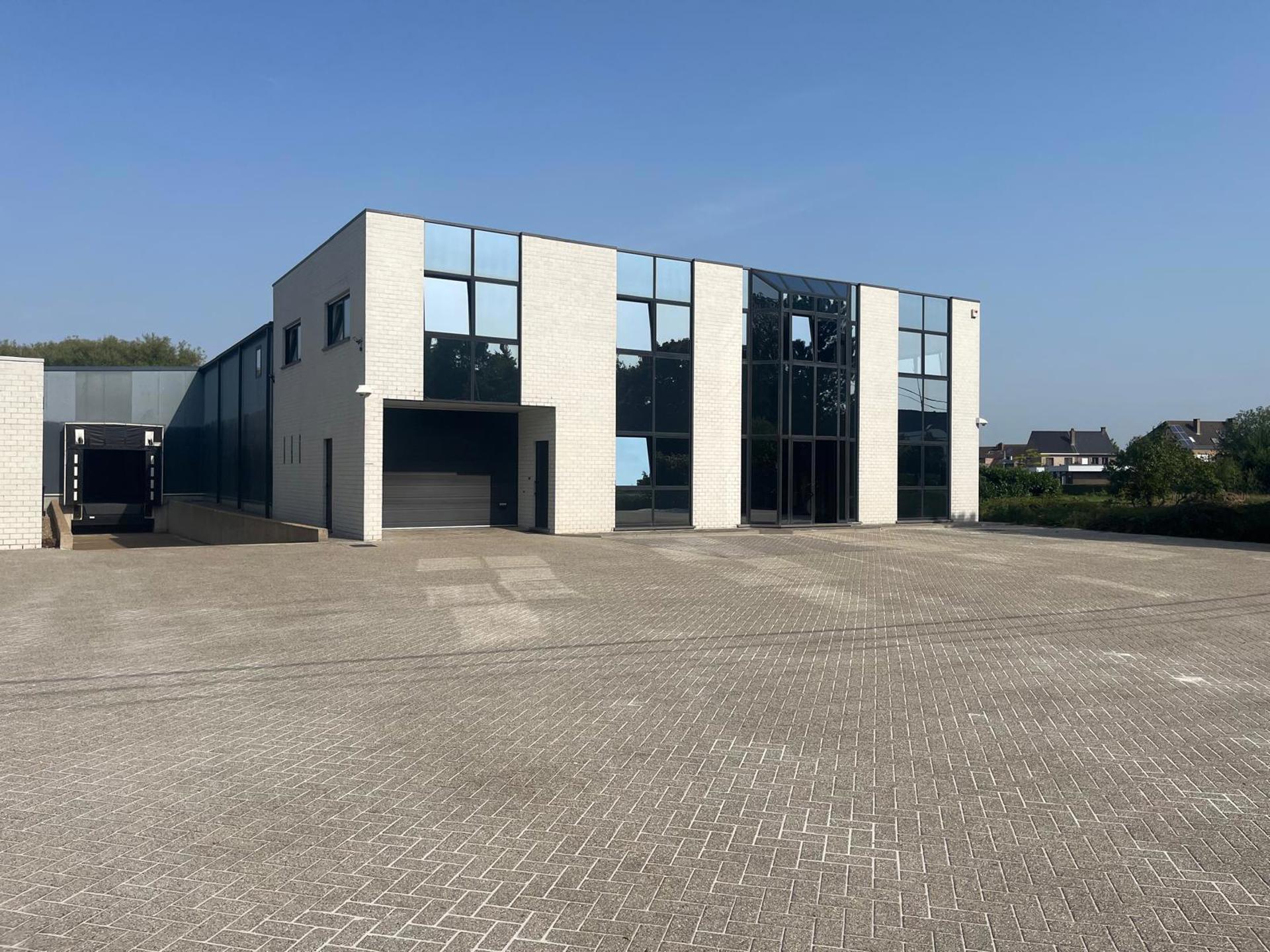 Commercial for rent in Lier - photo 1