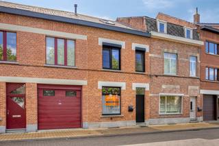 Charmante en volledig instapklare woning in het centrum van Aarschot, grondig gerenoveerd in 2019 met oog voor comfort en energiezuinigheid...