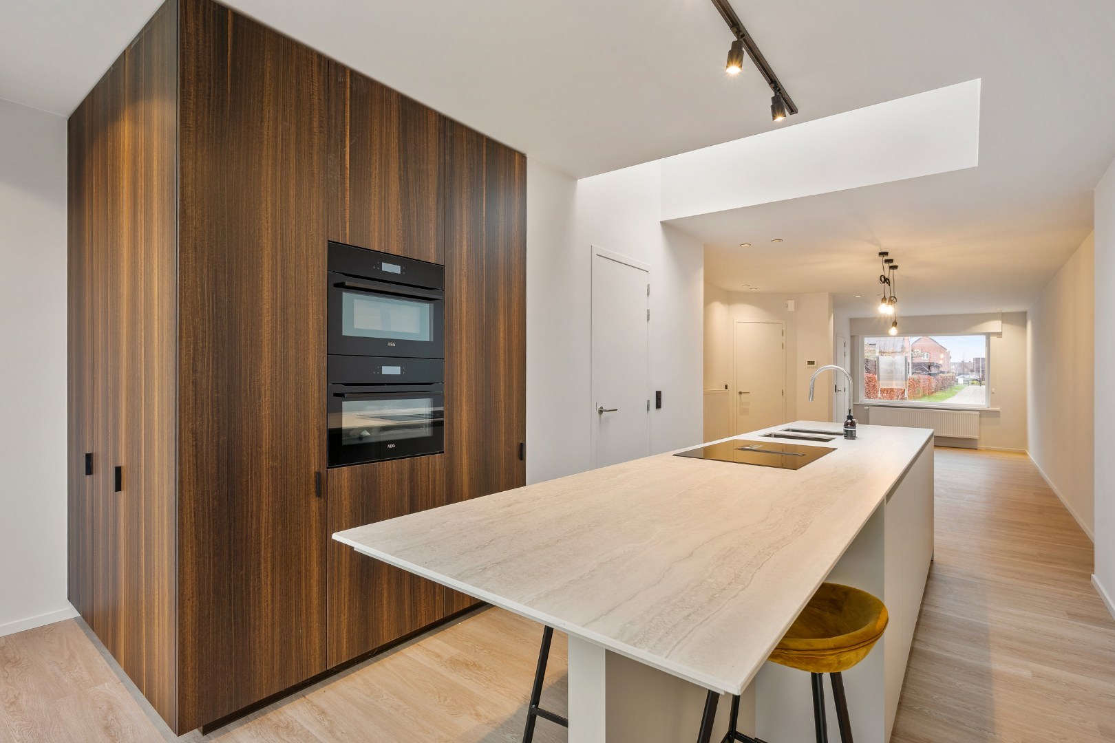 Instapklare halfopen woning met 3 slaapkamers en zuidgerichte tuin in Ledegem - foto 4