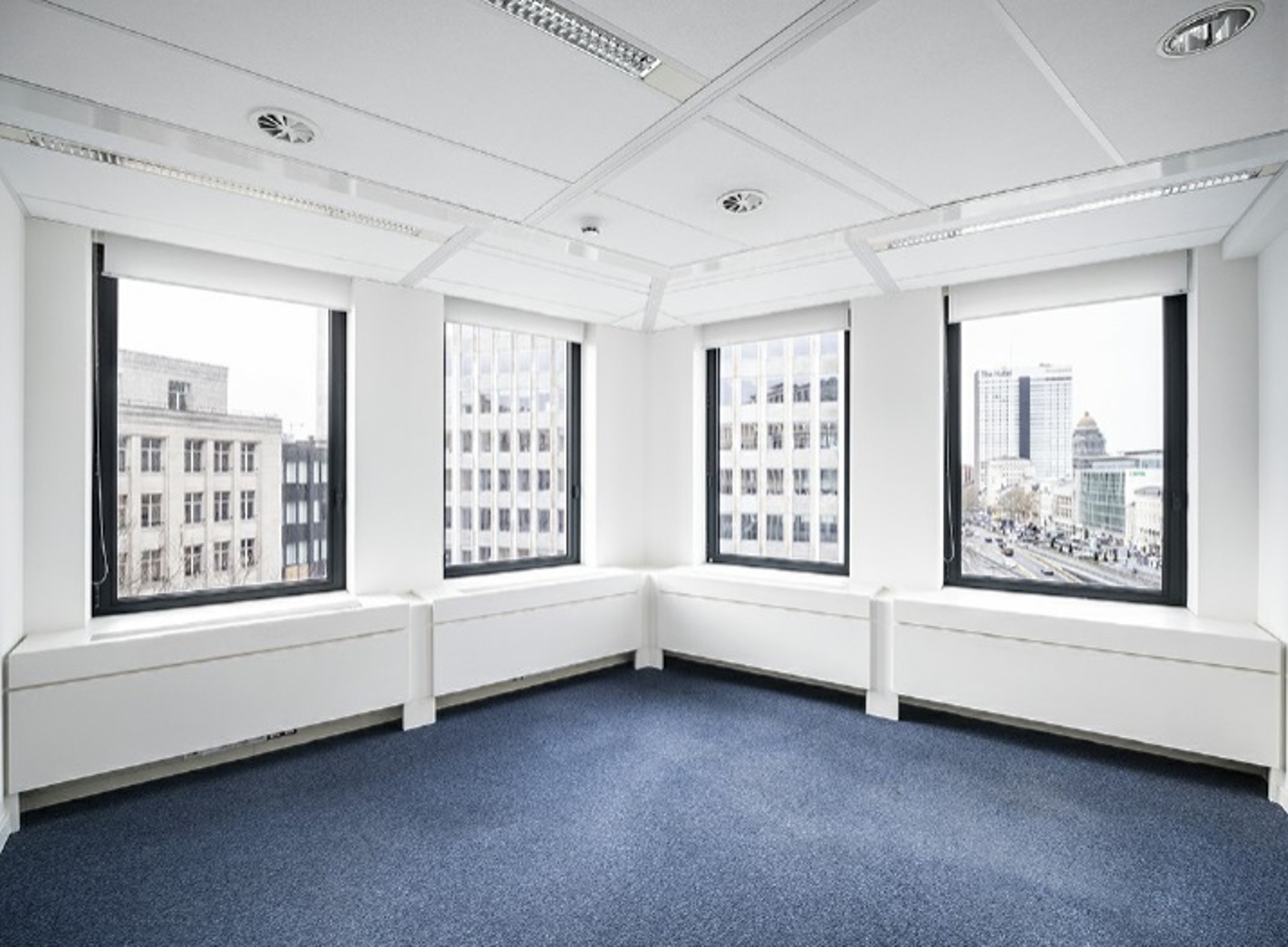 Gerenoveerde kantoren aan de kleine ring van Brussel. - foto 4