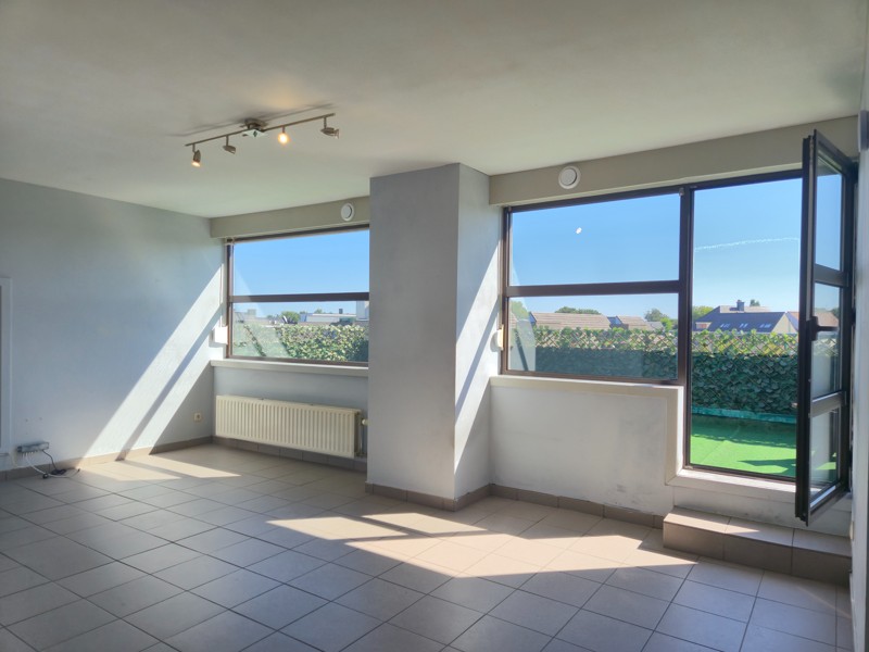 DAKAPPARTEMENT MET 1 SLAAPKAMER EN RUIM TERRAS TE HUUR IN WACHTEBEKE - foto 5