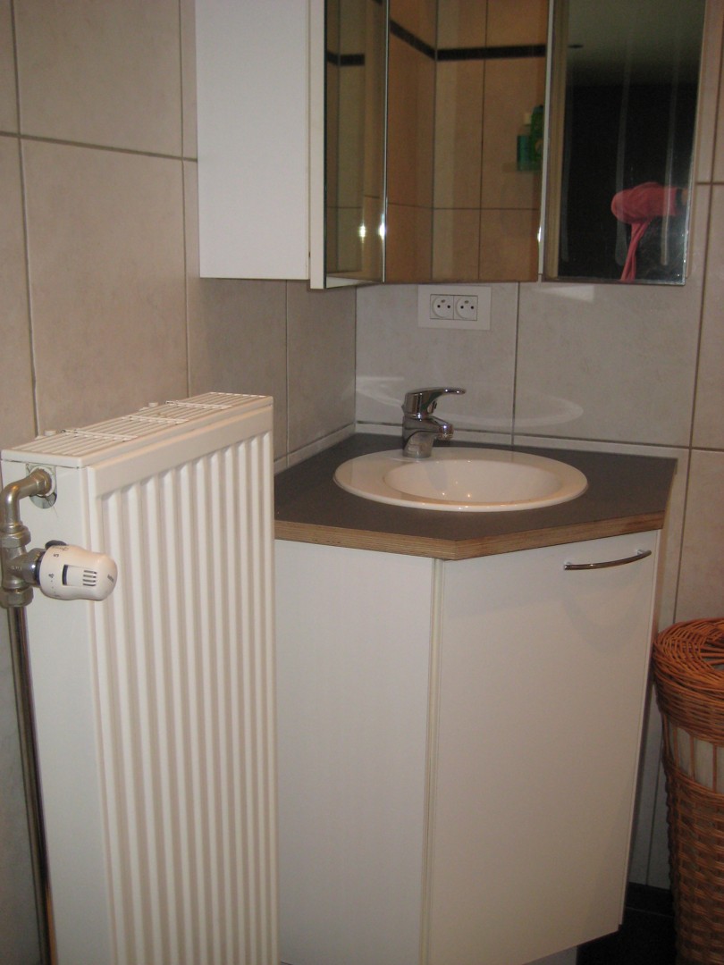 Moderne studio, ideaal gelegen op slechts een steenworp afstand van het centrum! - foto 4