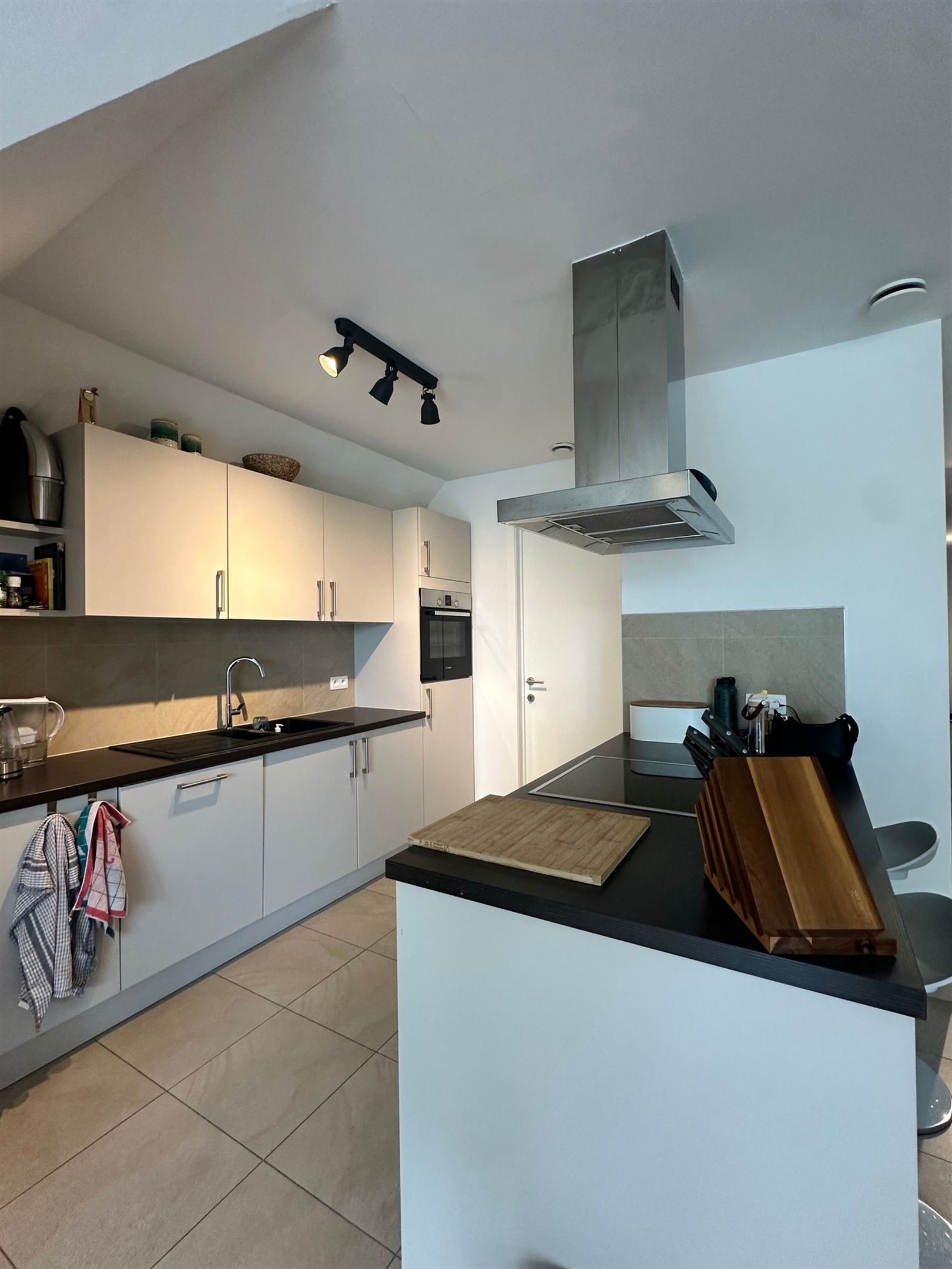 Recent en energiezuinig appartement met 3 slaapkamers, terras en private parkeerplaats in Grembergen - foto 5