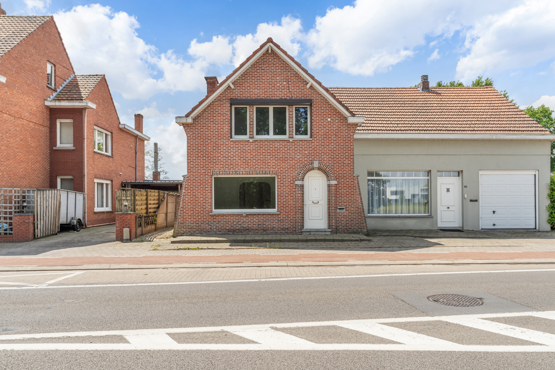 Charmant renovatieproject met 2 slpk en zonnige tuin - foto 1
