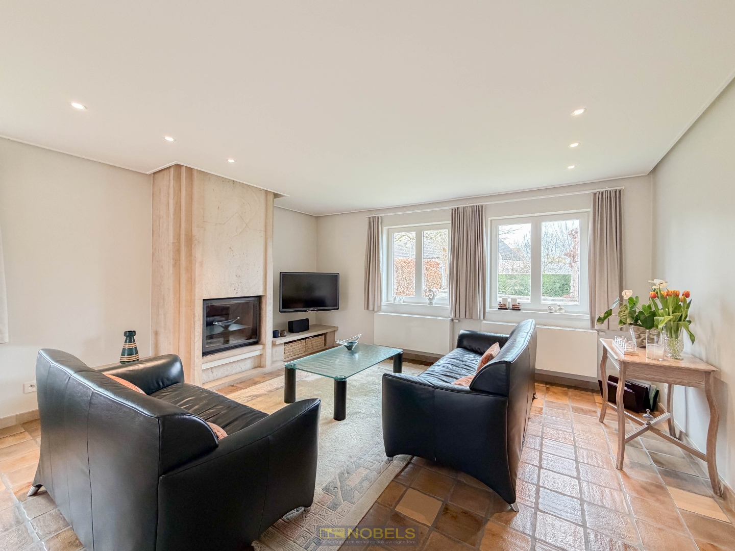 Te koop, gerenoveerde villa in verkeersluwe straat te Gavere! - photo 5