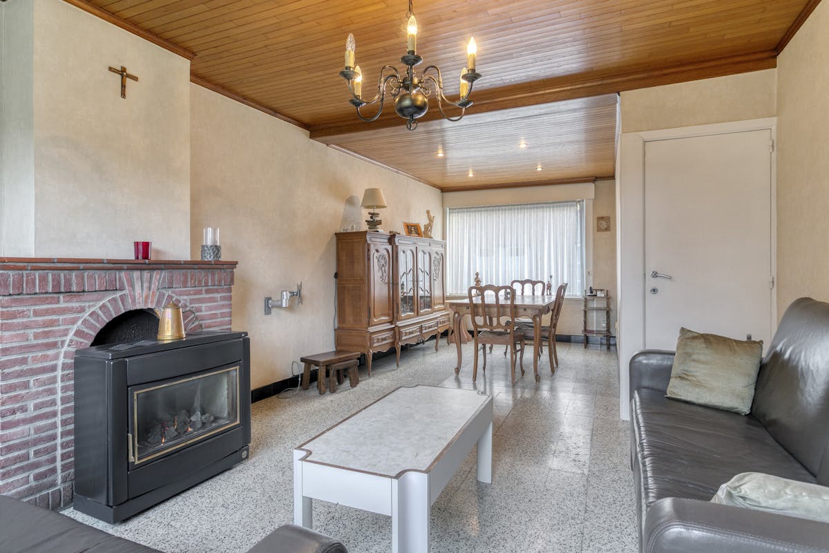 Te renoveren gezinswoning met leuke tuin in Geluwe - foto 3