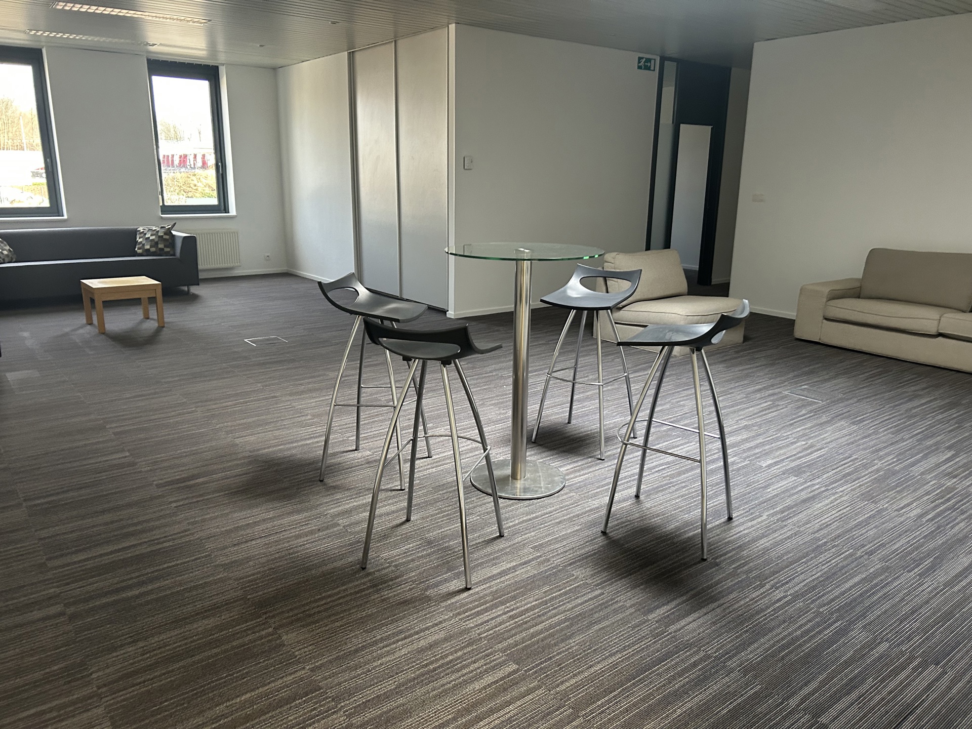 Kantoren 130 m² te huur - foto 2