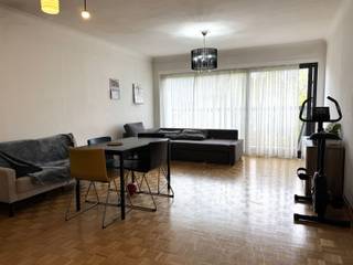 Appartement met 2 slaapkamers, woonkamer en 2 terrassen nabij Brusselpoort en op wandelafstand van Grote Markt, Station en...