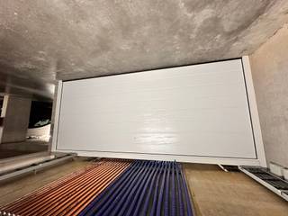 Dubbele ondergrondse garage te huur – Koningsstraat 12, RumbekeOp zoek naar een veilige en comfortabele parkeeroplossing? Deze ondergrondse dubbele...