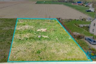 Présentation complète: https://weinvest.be/fr-BE/property/for-sale/pietrain/land/156887Située à Piétrain dans l'entité de Jodoigne, dans un...