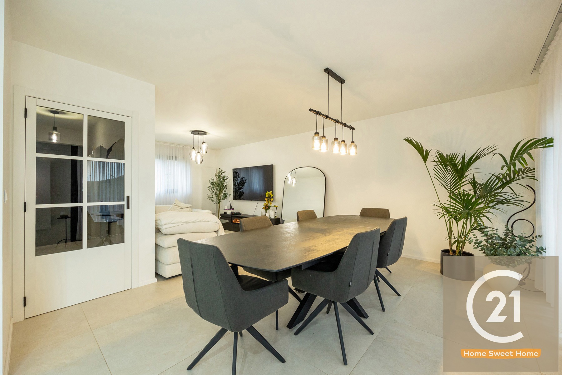 Instapklare halfopen villa met 4 slaapkamers, zwembad en poolhouse - foto 5