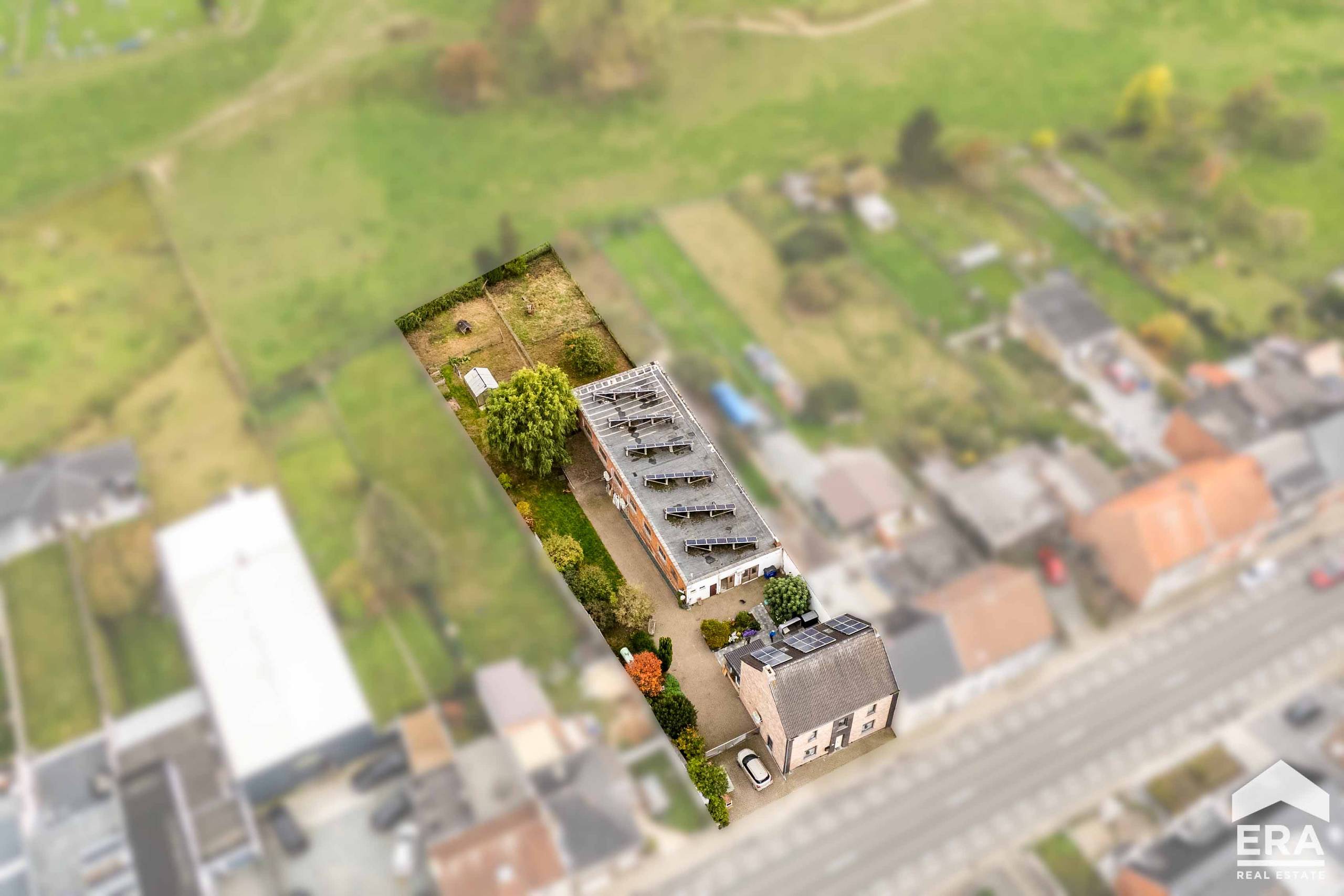 Woning met loods (469m²), aparte bureauruimte en groen zicht - foto 1