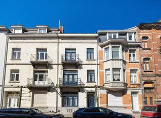 ANDERLECHT, Rue Victor Rauter, near Veeweyde and Saint-Guidon – close to all amenities, charming detached house of ± 200m² of living space dating...