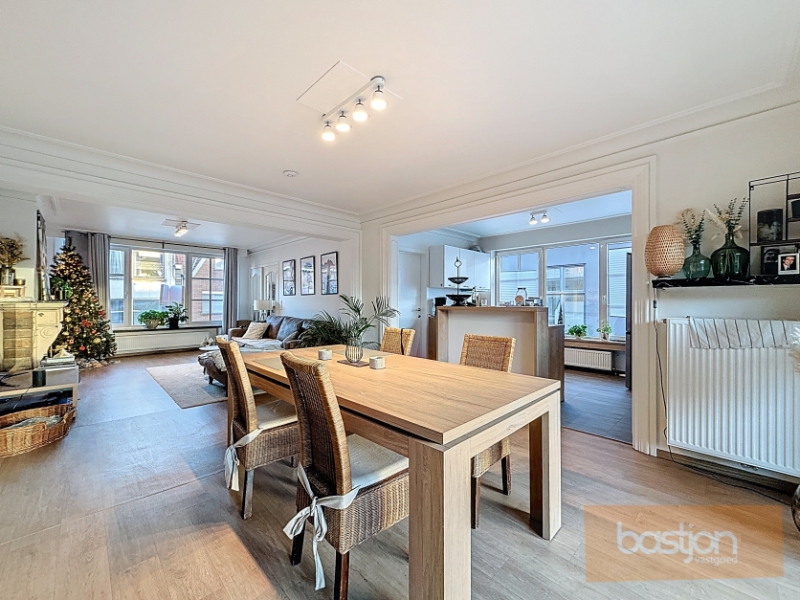 Prachtig gerenoveerd appartement met 2 slaapkamers - photo 4