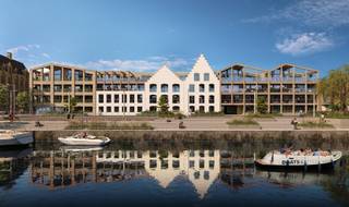 Dit appartement maakt deel uit van het nieuwbouwproject ‘De Kaai' te Veurne.<br /><br />Het zicht op de jachthaven van Veurne, de moderne architectuur en de gemeenschappelijke binnentuin van 1700 m² zijn de troeven van deze residentie. Deze buitenruimte kreeg een groene en kleurrijke aanleg, evenals een tuinpaviljoen met buitenkeuken.<br /><br />De appartementen zijn uitgerust met energiezuinige systemen voor verwarming, warm water en ventilatie die voldoen aan de EPB-normen en zorgen voor een laag E-peil. Dankzij een geothermische warmtepomp en vloerverwarming geniet je bovendien van milieuvriendelijke, gelijkmatige en comfortabele warmte met lagere energiekosten.<br /><br />Het appartement bevindt zich op de derde verdieping. <br /><br />Mogelijkheid tot aankoop van autostaanplaats, afgesloten garage en/of kelderberging in het ondergronds complex. <br /><br />Appartement: 118 m²<br />Terras: 33,8 m²