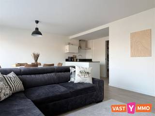 Prachtig duplex-appartement met tuin in hartje Gooreind.Dit instapklare duplex-appartement is gelegen in een kleinschalig en recent gebouw, pal in...