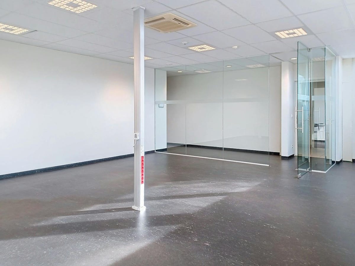 Bureaux modernes (222 m²) à louer à Zelzate - photo 3