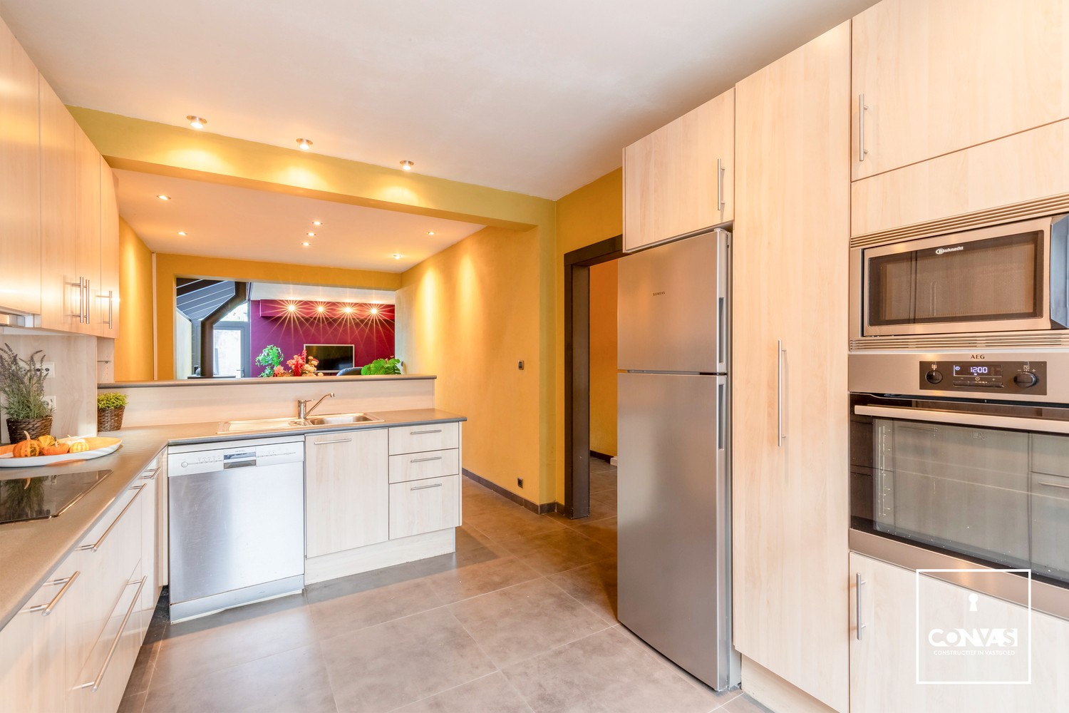 Woning met vier slaapkamers op uitstekende locatie - foto 4