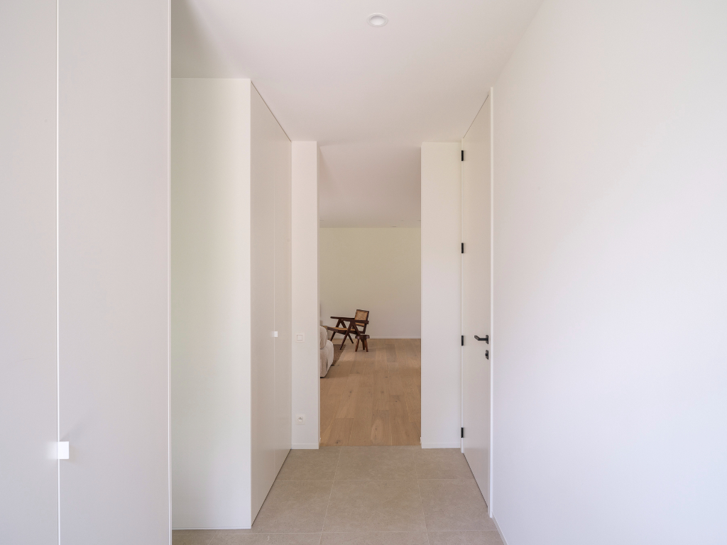Hoogwaardig afgewerkte parkwoning met een bureauruimte op het GLV, gelegen in het gegeerde Drongen. - foto 4