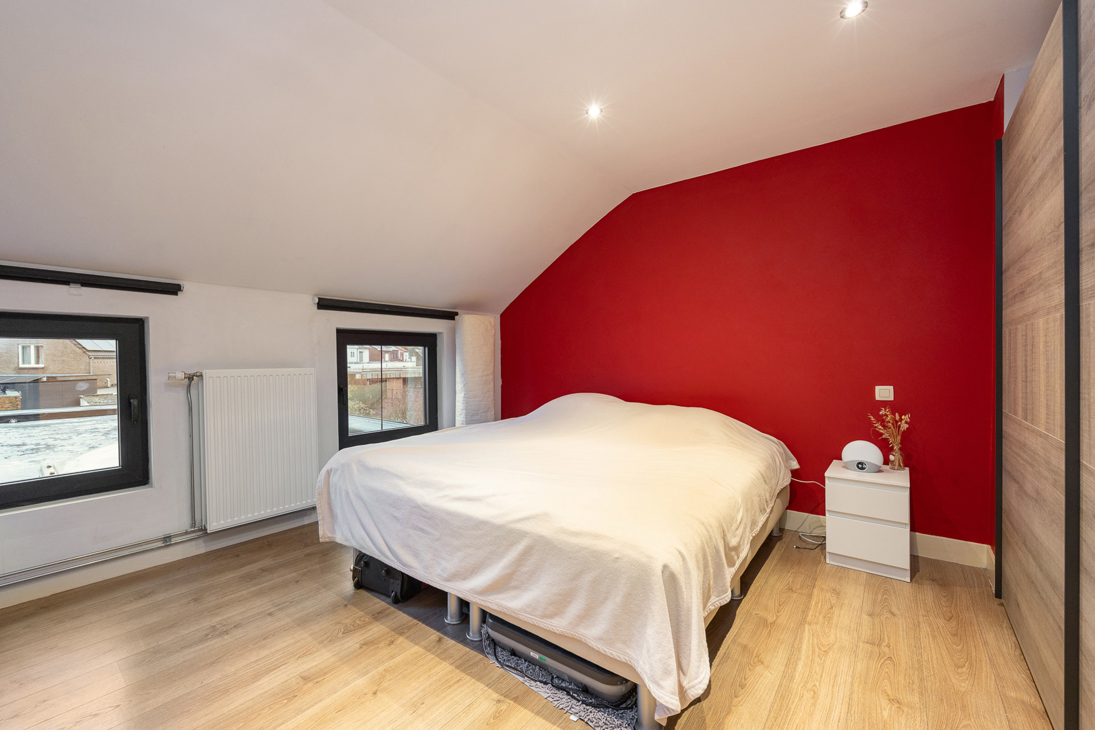 Woning met 3 slpks, 2 badkamers en garage te Schorvoort! - foto 4