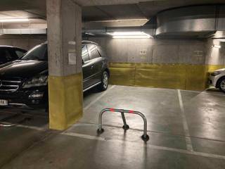 Quartier CORA - Dans un complexe immobilier situé entre l'avenue de Calabre et Jean Monnet, bon emplacement de parking d'une profondeur de +/-5m...