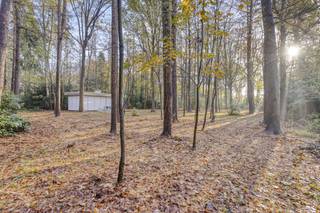 Bouwgrond gelegen in een rustige verkaveling nabij het centrum van Varsenare. Het perceel geniet van een groen karakter en een zuidelijke...