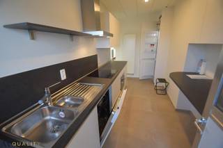 Twee-slaapkamerappartement (95 m²) met berging, kelder(8 m²), terras en zolder. Het appartement bevindt zich op de 2e verdieping en is als...