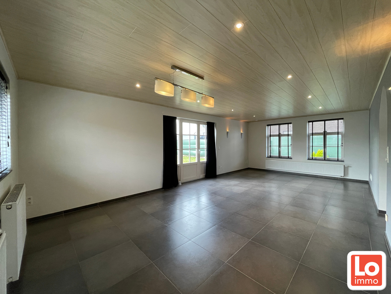 Alleenstaande woning met 4 slpk in een doodlopende straat - foto 4