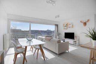 Really ready-to-move-in 1-bedroom apartment in a strategic location with views and light in Sint-Andries near Bruges.LAYOUT 2°C (58m²): -...