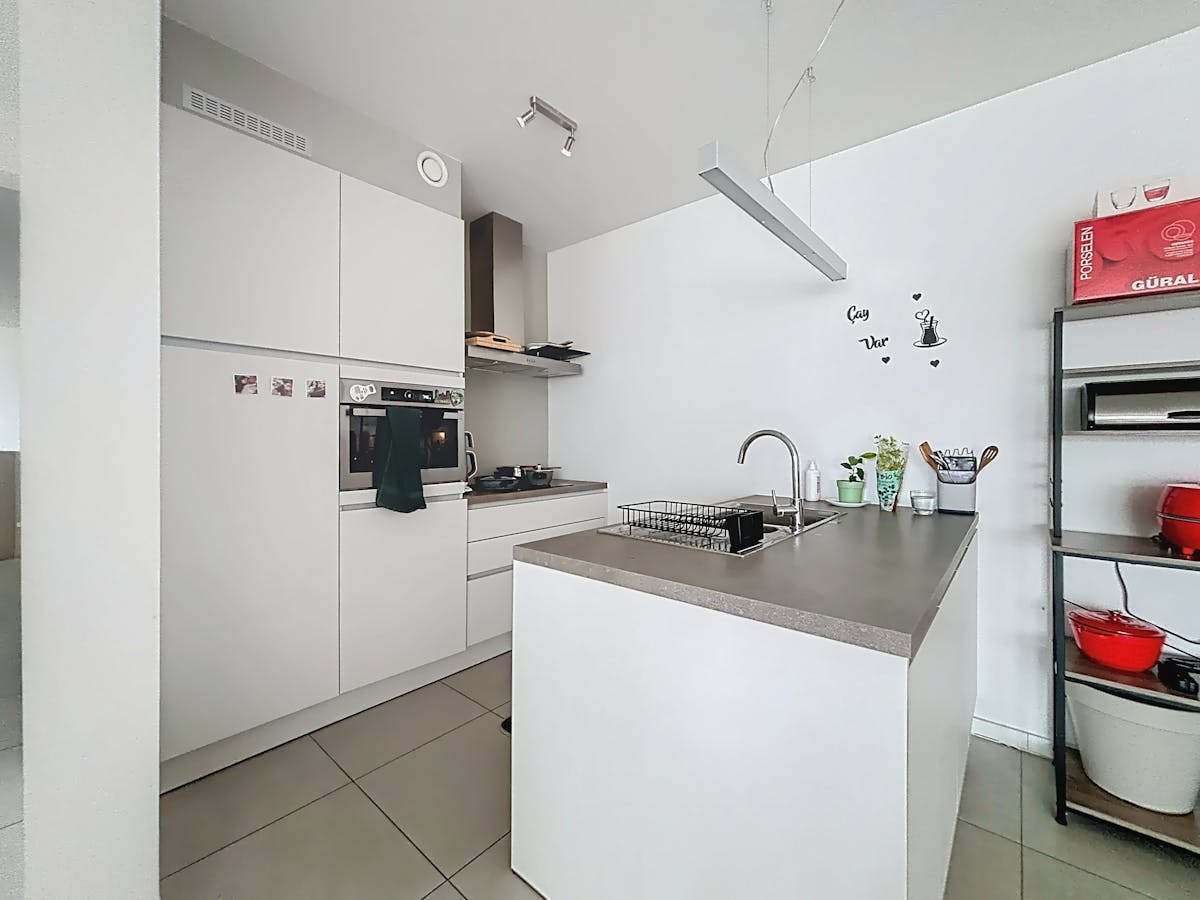 Instapklaar appartement met 2 slaapkamers in hippe stationsbuurt - foto 3