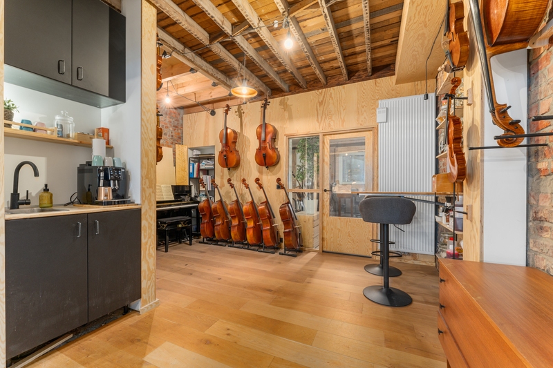 Roeselare, historisch pand met atelier en woonst - foto 4