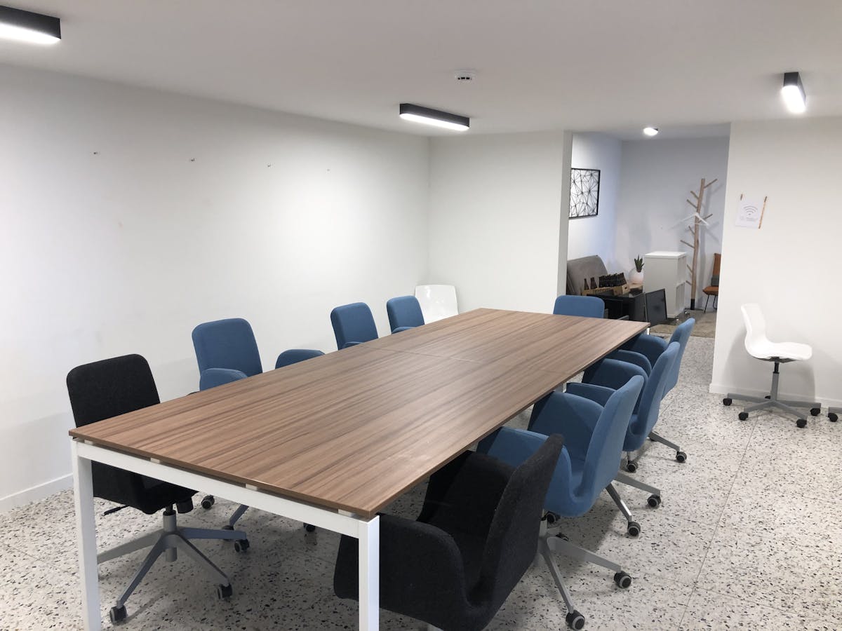 Bureaux (25-100 m²) à louer à Nazareth - photo 5