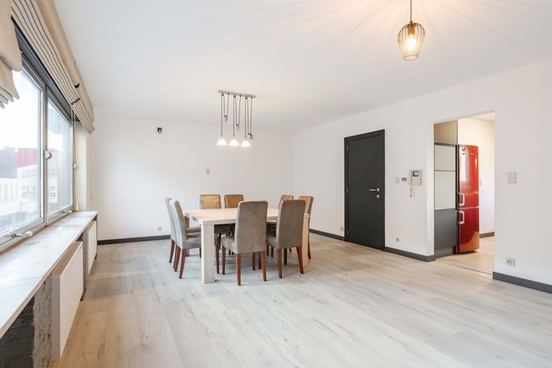 ✨ Instapklaar en vernieuwd appartement met 3 slaapkamers en 2 terrassen in het hart van Wakken! - foto 5