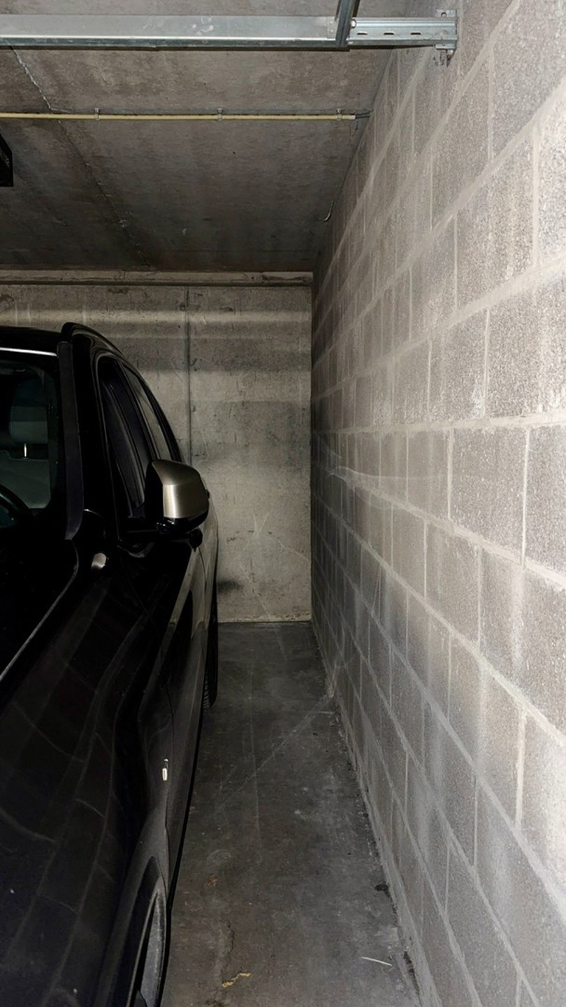 Garagebox te huur, goed gelegen in de Kustlaan nabij de winkels. - foto 4