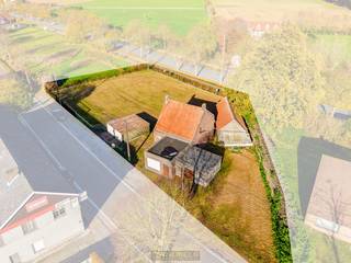 Inspiratieplannen en renders op aanvraagPROJECTGROND (1.848M²) met TE SLOPEN WONING en tal van mogelijkheden NABIJ BELANGRIJKE INVALSWEGEN in...