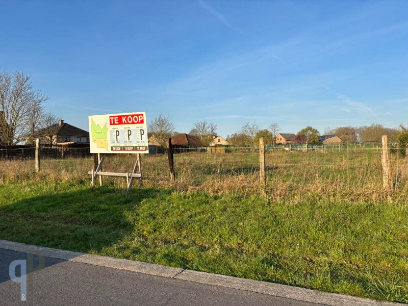 Royale bouwgrond voor het bouwen van een OB - foto 2