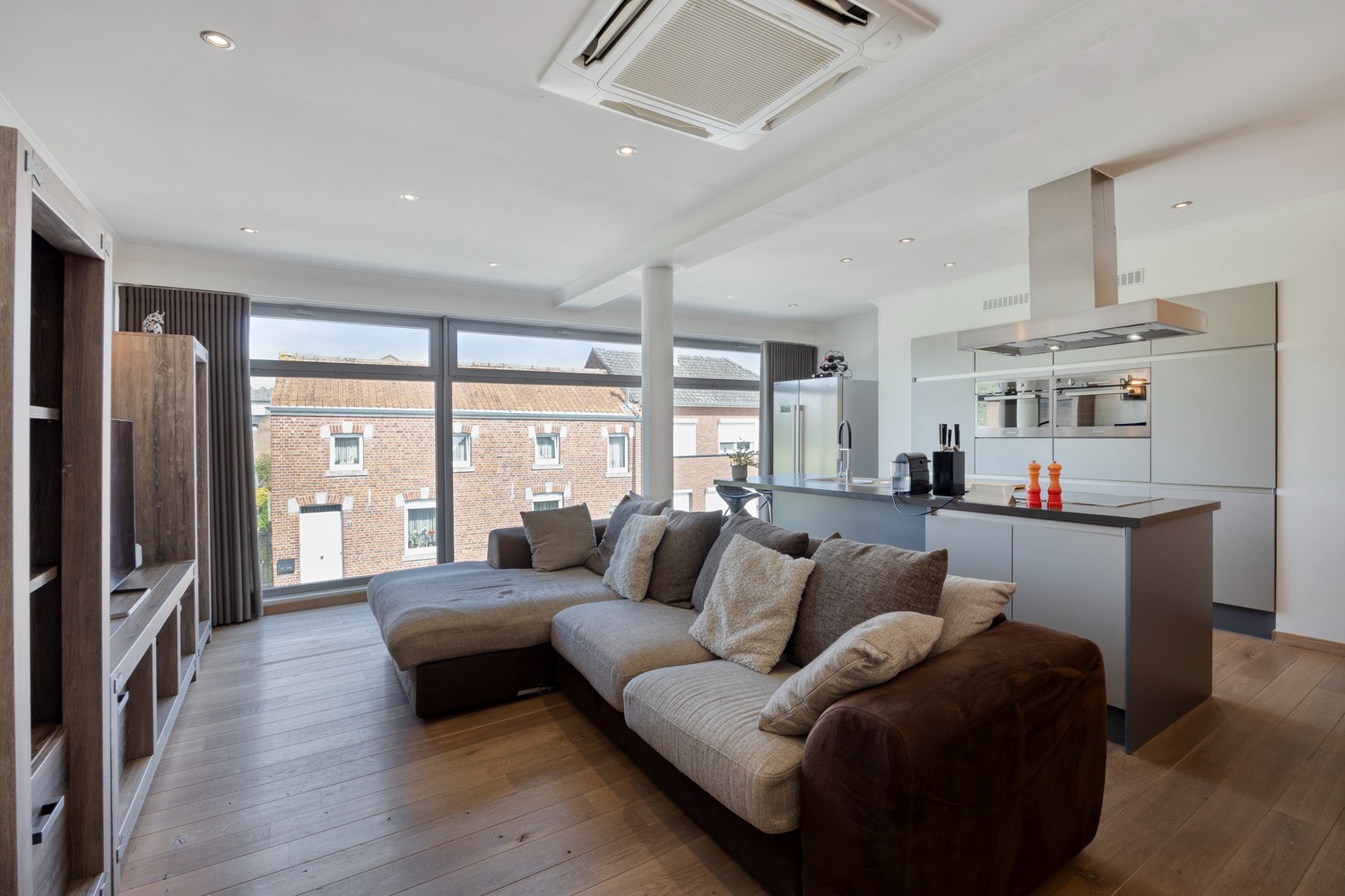 Gerenoveerde en instapklare woning met polyvalente ruimte en tal van mogelijkheden te koop in Heers - foto 4