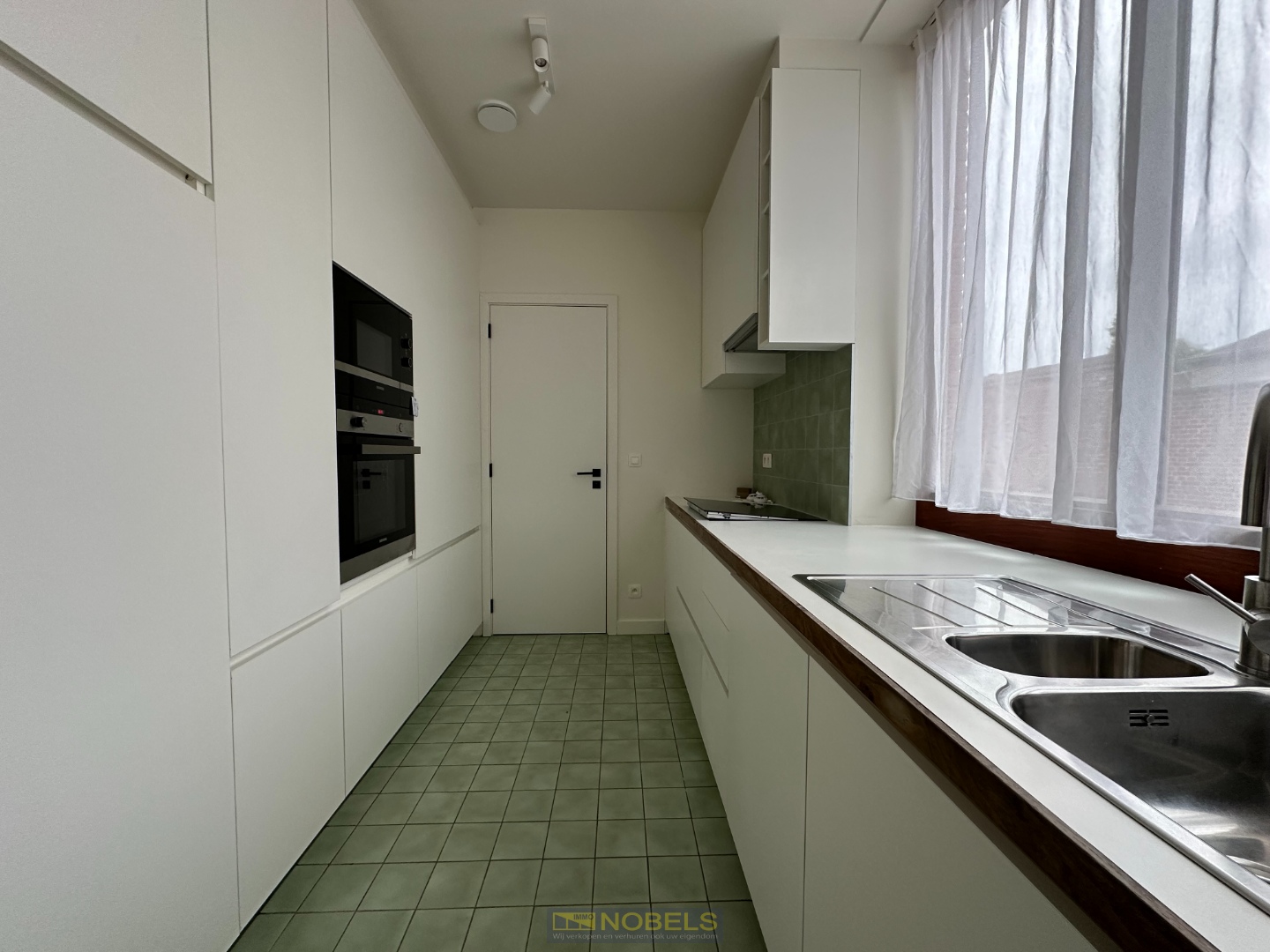 Te huur, instapklare en ruime gezinswoning gelegen te Herzele - photo 5