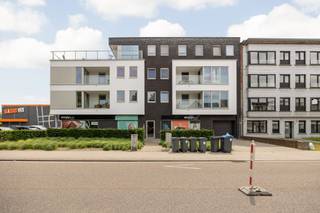 Appartement van 93m² met o.a. 2 slaapkamers, staanplaats en ruim terras nabij het centrum van Turnhout. EPC A (89kWh/m²), elektriciteit...