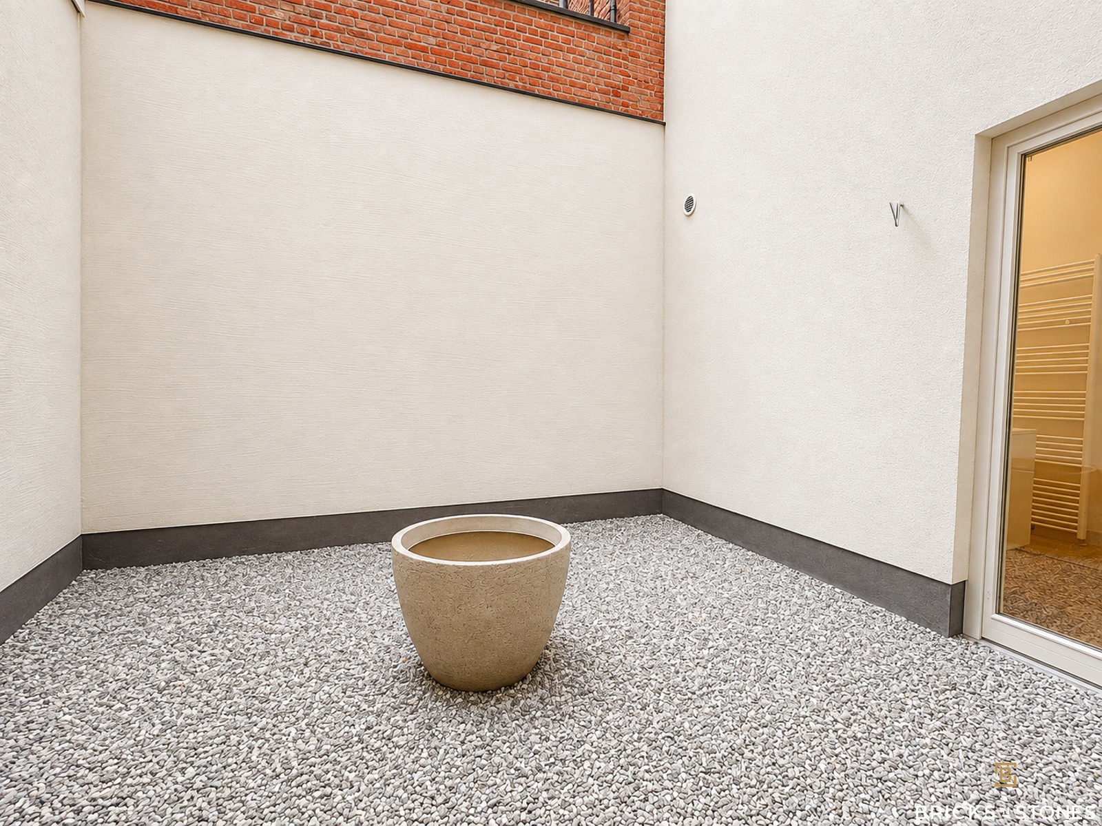 Gerenoveerd appartement met terras in historisch Antwerpen - foto 5