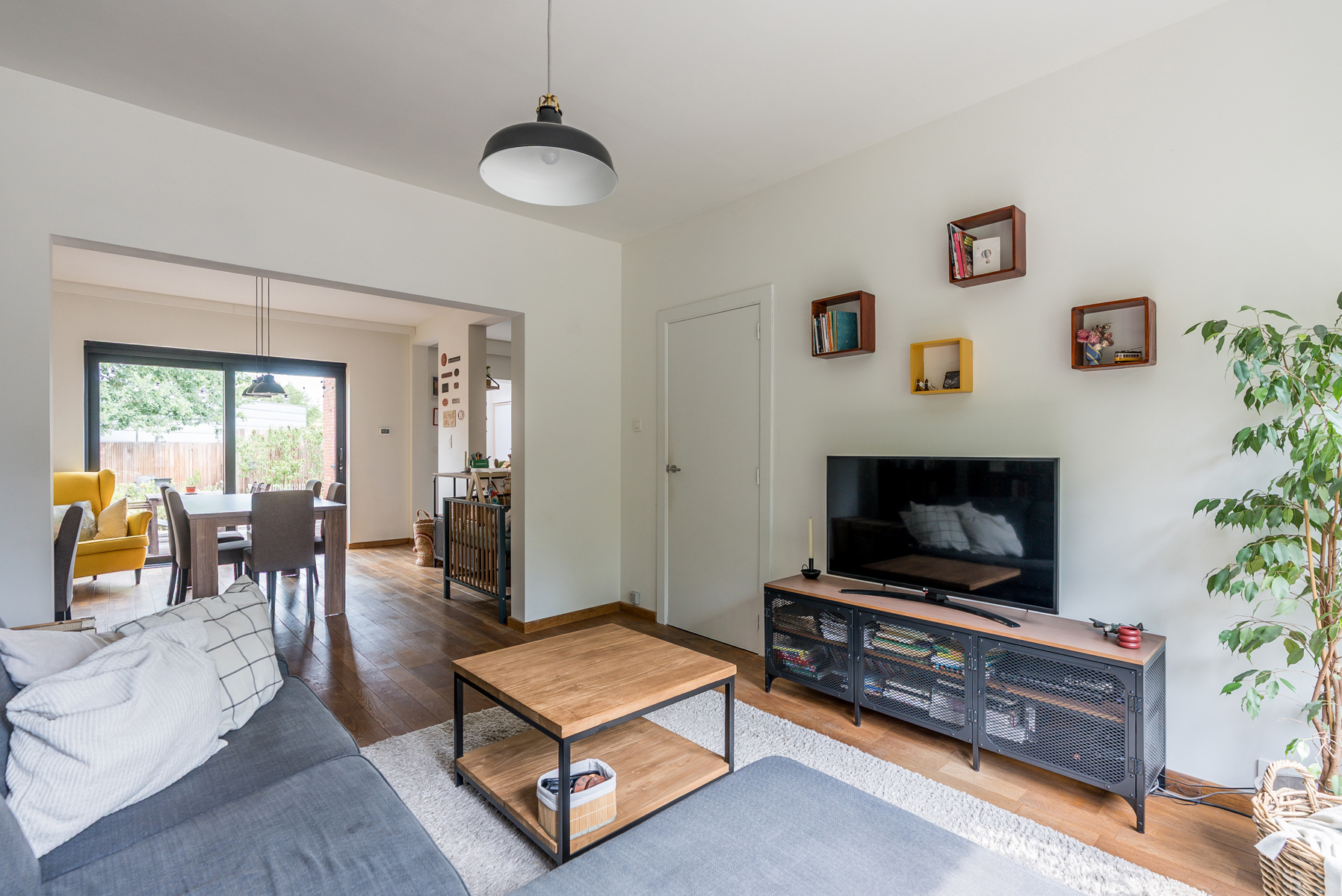 Instapklare gezinswoning met 4 slaapkamers op toplocatie - foto 2