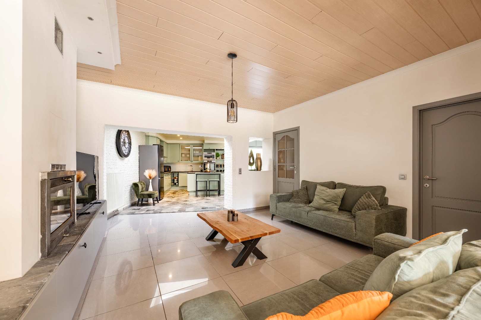 RUIME EN INSTAPKLARE WONING MET 3 SLAAPKAMERS EN CHARMANTE TUIN! - foto 5