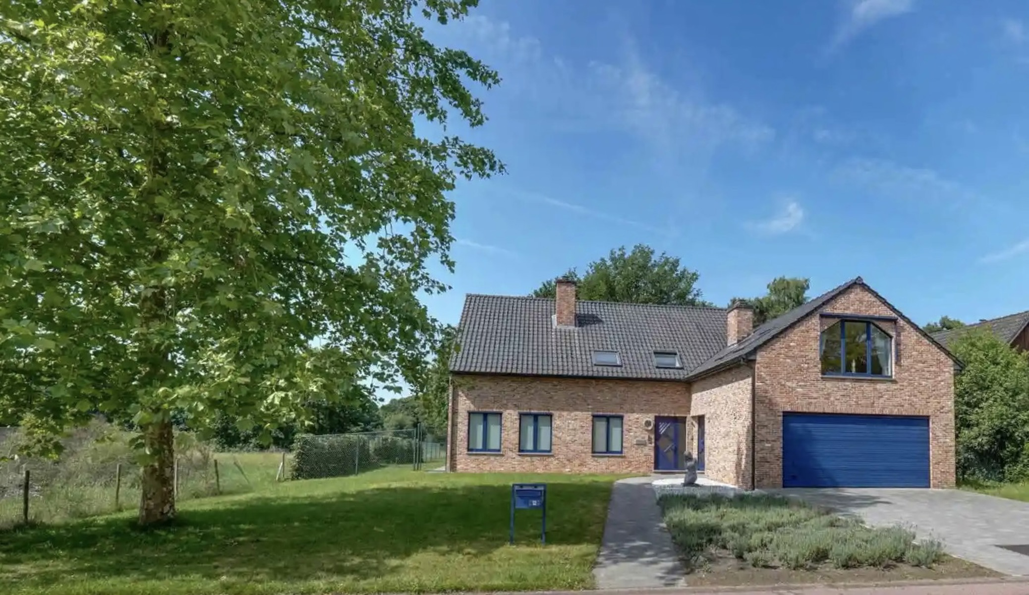 House for sale in Houthalen-Helchteren with 5 bedrooms - photo 2