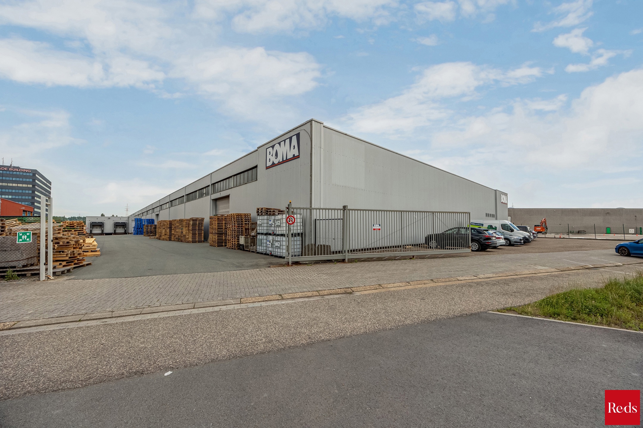 logistiek bedrijfsgebouw te huur op toplocatie - foto 1