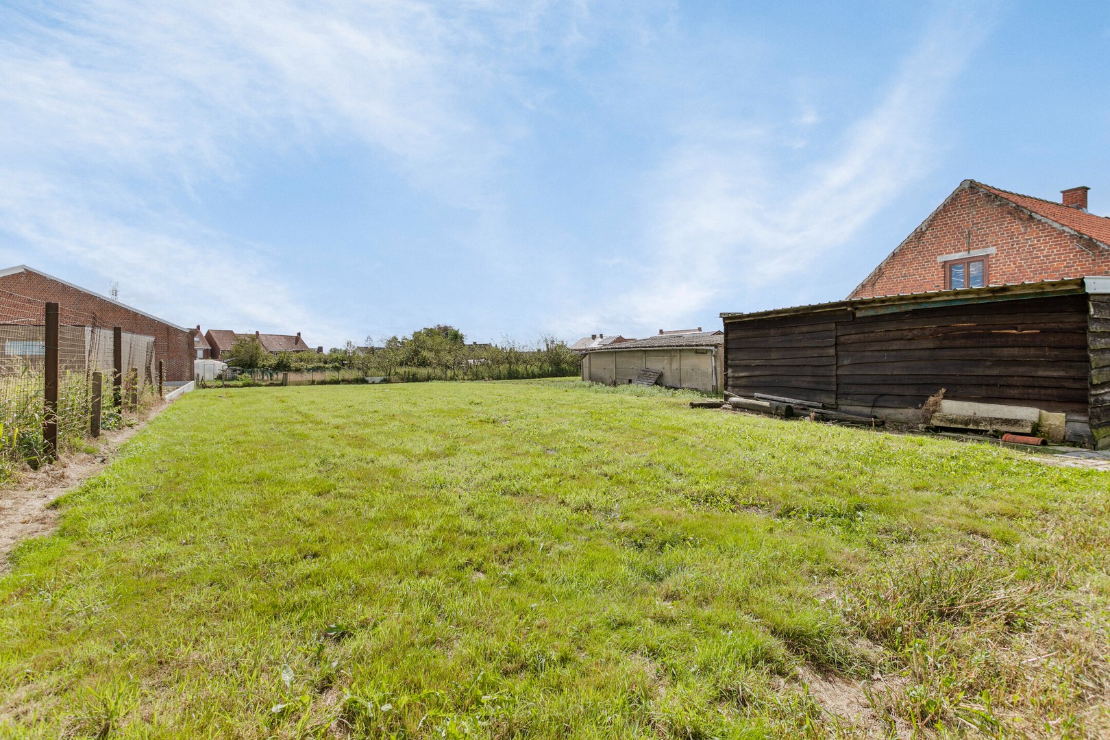 Rustig gelegen perceel bouwgrond van 1085m² - Verlaagd btw-tarief van 6% mogelijk! - foto 4